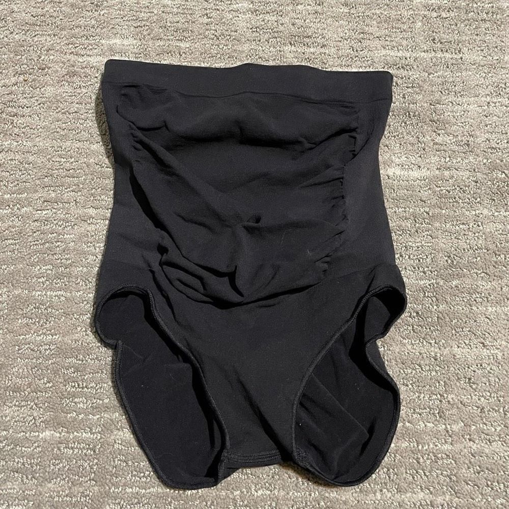 SKIMS Maternity Sculpting High Waisted Brief Black/Onyx S/M NWOT